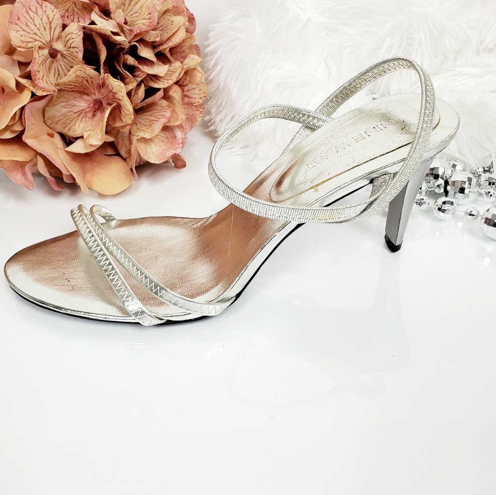 NINE WEST Strappy heels shoes size 6M